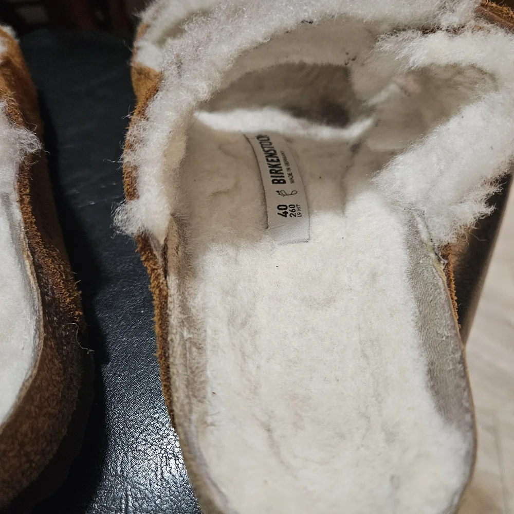 Birkenstock Women's Brown Shearling Slippers Sz 40 - Picture 12 of 16